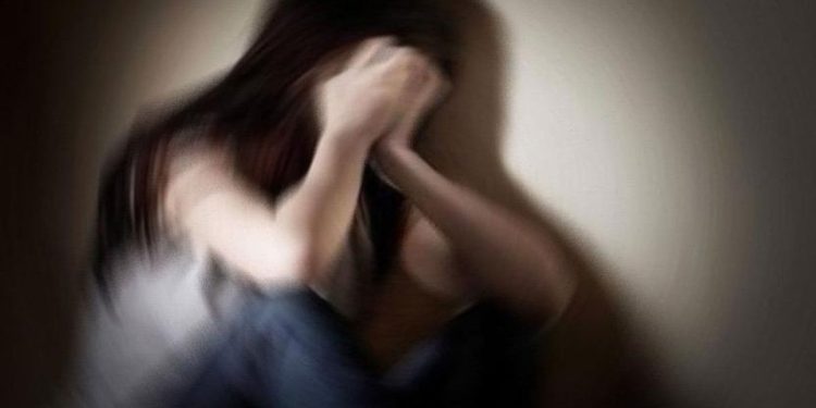 9 yıl boyunca öz kızını istismar etmişti, bir tokat da Yargıtay’dan geldi