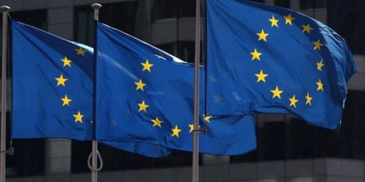 AB’den Türkiye’ye 1 milyar euro deprem yardımı