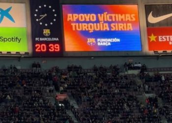 Barcelona ile Real Madrid arasında oynanan El Clasico’da Türkiye’deki afetler için destek çağrısı