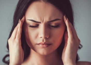 Baş ağrısı için hangi bölüme/doktora gidilir?