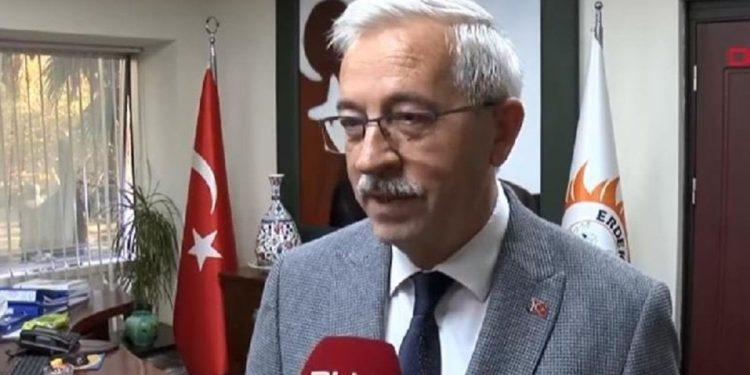 Bıçaklı saldırıya uğrayan belediye başkanı: İş yerini mühürlemiştik