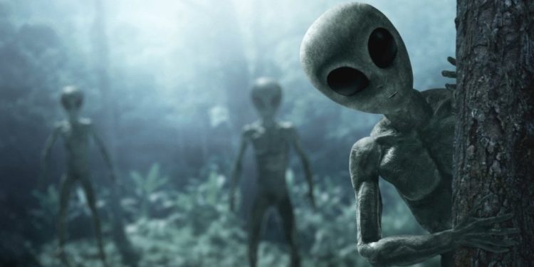 Bilim insanlarından uzaylılarla ilgili ilginç iddia… “Saklanıyor olabilirler”