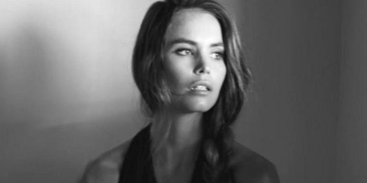 Çekici insanlar daha mı fazla para kazanıyor?