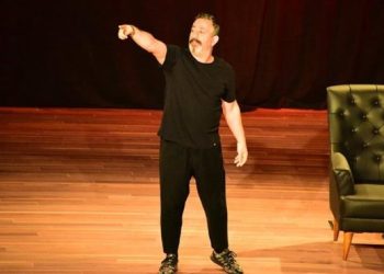 Cem Yılmaz’dan eski eşe ve sevgiliye gönderme