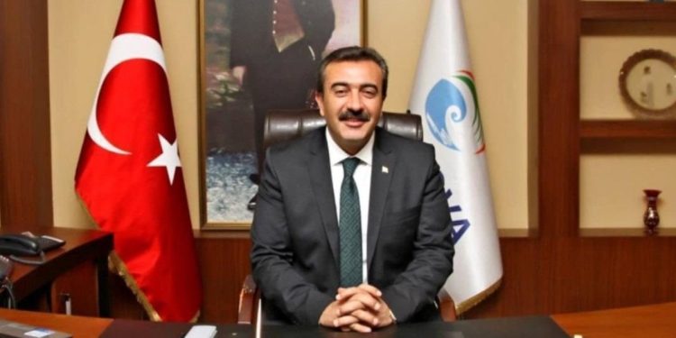 CHP’li başkan isyan etti: Ölmem mi gerekiyordu?