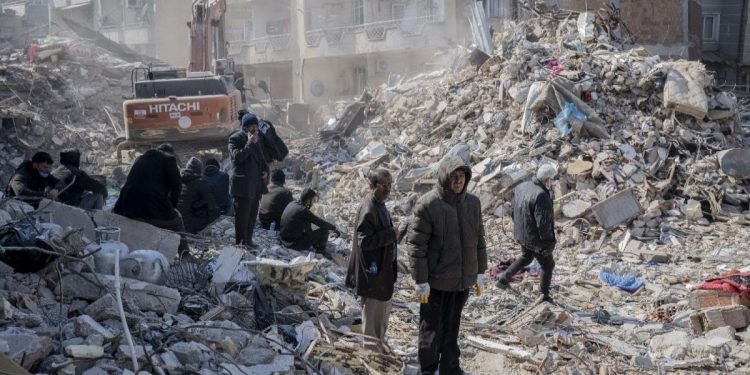 Deprem bölgesinde ‘bataklık ateşi’ hastalığı uyarısı