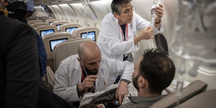 Deprem bölgesindeki doktorlar da ruhsal travma yaşıyor