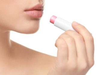 Dudak çatlamasına ne iyi gelir?