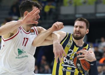 Fenerbahçe Beko’ya 4. sıra yarışında ağır darbe!