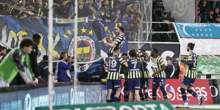 Fenerbahçe borsada zirve yaptı! Hisse fiyatı tavanda…