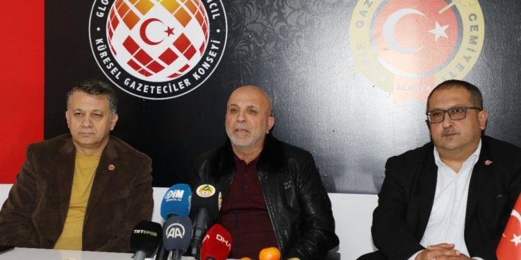 Hasan Çavuşoğlu: Ben böyle bir penaltı görmedim