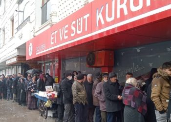 Hayvancılığın başkenti Erzurum’da ucuz et kuyruğu: Çocuklarımız yesin diye…