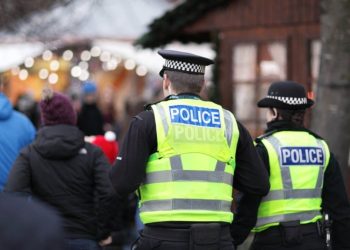 İngiliz polisi ırkçı, homofobik ve kadın düşmanı çıktı