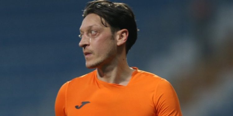 İspanya’da gündem Mesut Özil