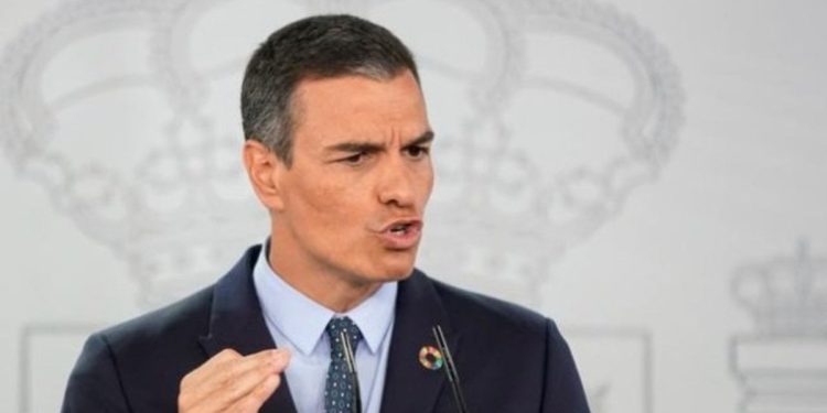 İspanya’da hükümeti düşürmek için sunulan gensoru reddedildi