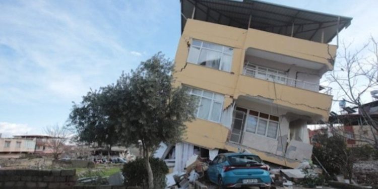 İstanbul’da 2000 öncesi inşa edilen binaların çoğunda korozyon görülüyor