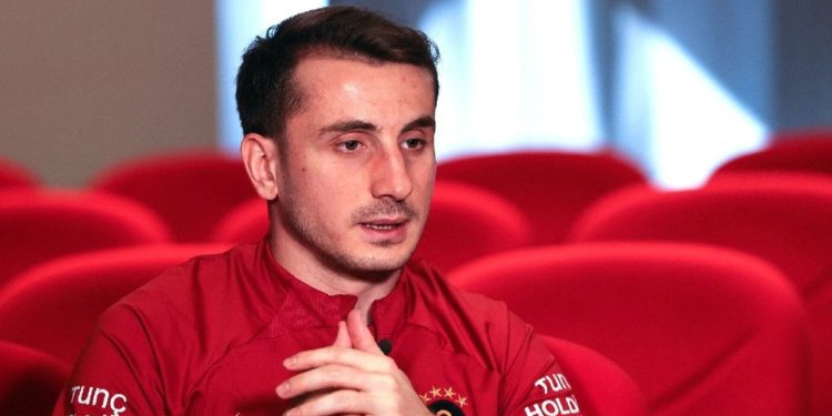 Kerem Aktürkoğlu: Önümüzdeki 10 yılda kendimi Avrupa’nın 5 büyük kulübünden birinde görüyorum