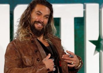 Khal Drogo’yu canlandıran Jason Momoa sakallarını kesti