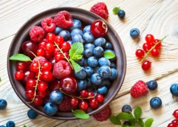 ‘Kırmızı-mor meyveler antioksidan içeriyor’