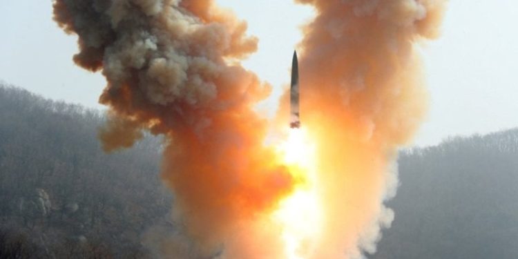 Kuzey Kore çok sayıda seyir füzesi fırlattı