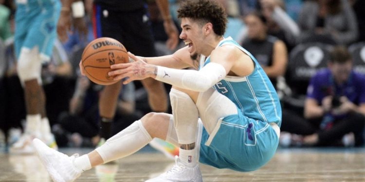LaMelo Ball sezonu kapattı