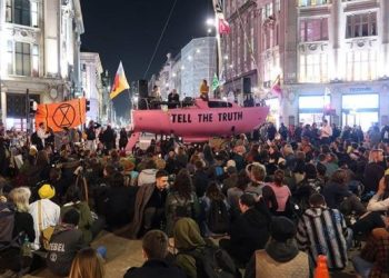 Londra’daki çevreci işgal eyleminde gözaltı sayısı 750’yi geçti