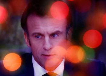 Macron tartışma yaratan emeklilik yaşı yasasını savundu
