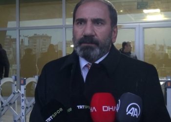 Mecnun Otyakmaz: Futbolcularımıza formsuz oldukları için kızamıyoruz