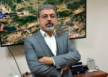 Prof. Dr. Sözbilir: 20 kilometre uzunluğundaki fay kırılmaya başladı