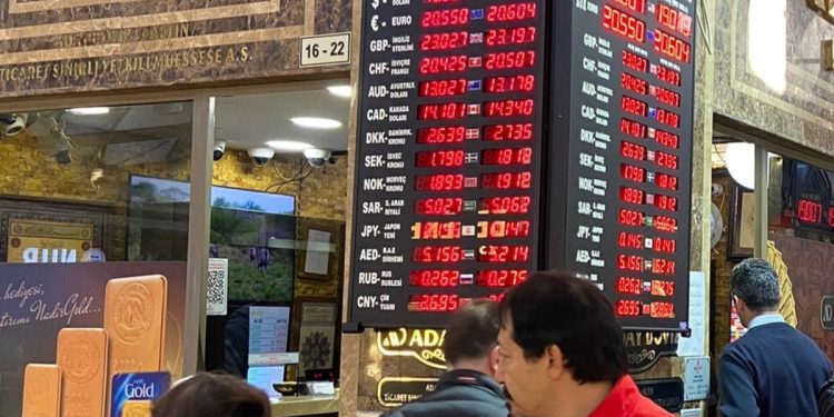 Rekabet kalktı çoklu kur başladı