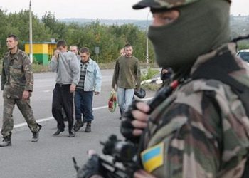 Savaşmayı istemeyen askerler komutanını öldürdü iddiası