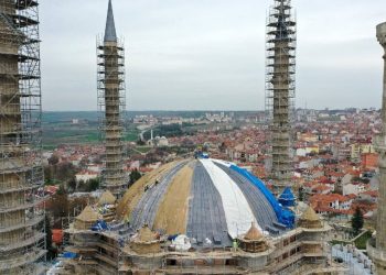 Selimiye Camisi’ne bu yıl mahya asılmadı