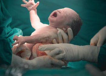 Yunanistan’da üç ebeveynli bebek doğdu