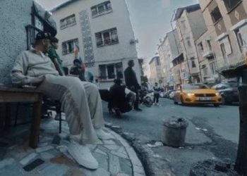 Gözaltındaki rapçiler adliyeye sevk edildi