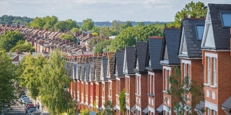İngiltere’de konut fiyatları haziranda yıllık yüzde 1,9 yükseldi