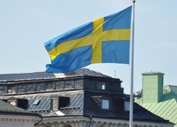 İsveç’in NATO’ya katılımına ilişkin oylama ertelendi