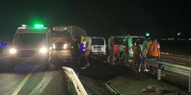 Katliam gibi kaza! Çok sayıda ölü ve yaralı var