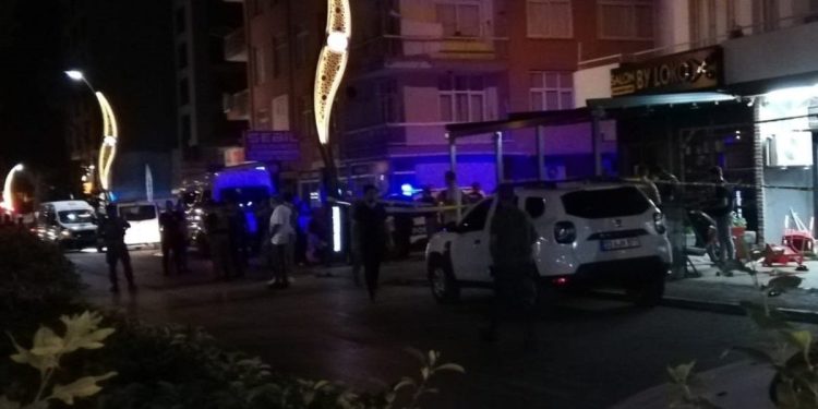 Meydan savaşı gibi kavga: 1 ölü, 12 yaralı