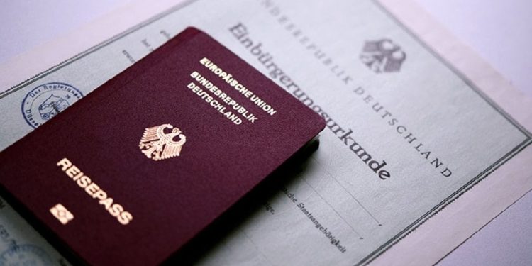 Almanya’daki Türklere 3 yılda Alman vatandaşlığı: İşte şartlar