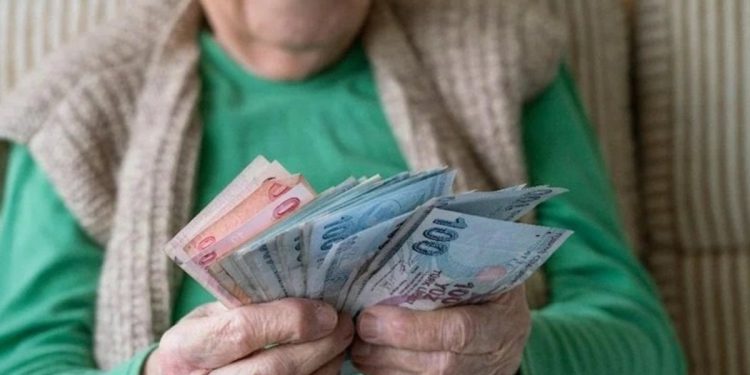 Emekli ikramiye 29 Ekim Cumhuriyet bayramında verilecek mi?