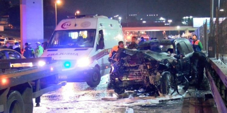 Merter’de, makas atan cip bariyerlere çarptı: 1 ölü, 3 ağır yaralı